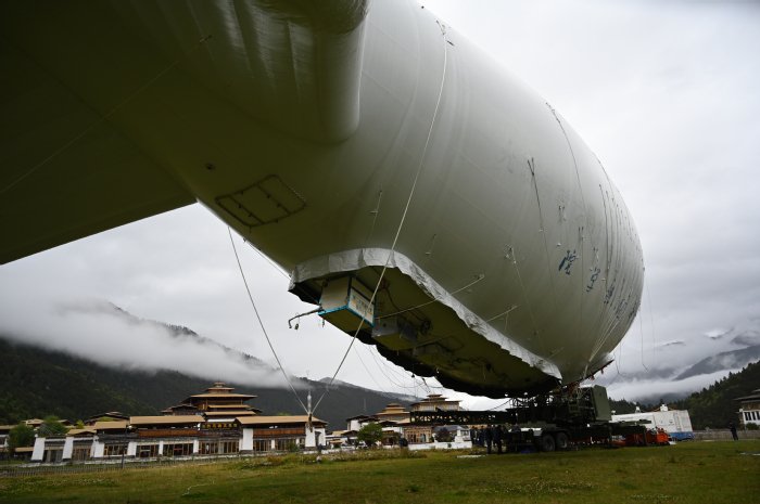 “大白鲸”腹部的水汽同位素等观测载荷系统。冯丽妃摄